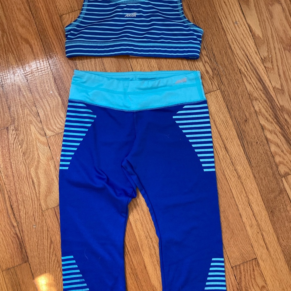 Girls AVIA workout clothes
